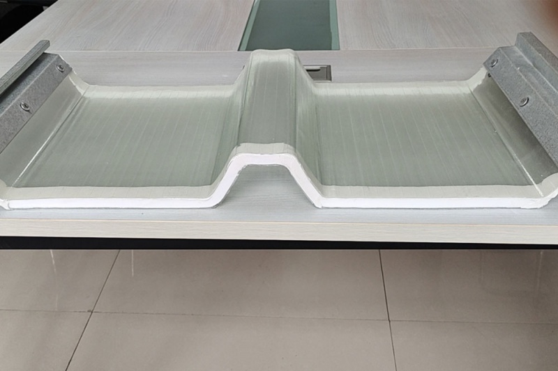 金属锁边采光板